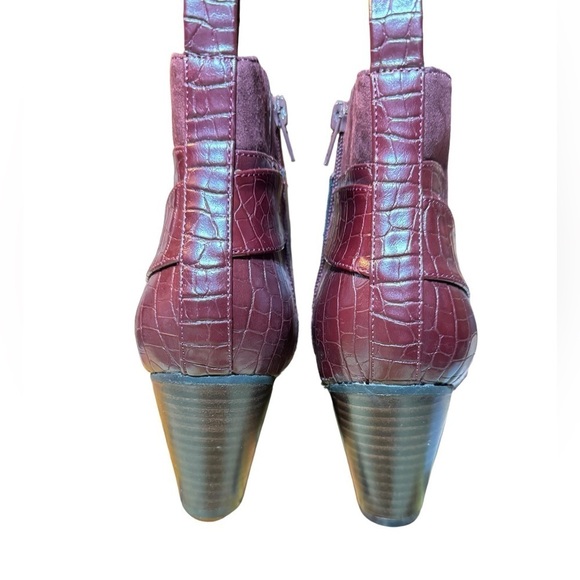 Bella Vita Elektra ll Ankle Boots 9.5 WW - Picture 5 of 11